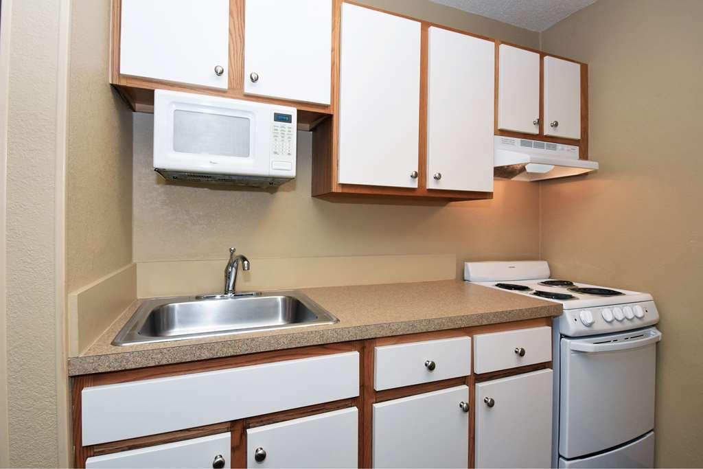 Suburban Studios Houston North I-45 Phòng bức ảnh
