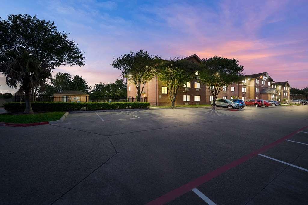 Suburban Studios Houston North I-45 Ngoại thất bức ảnh